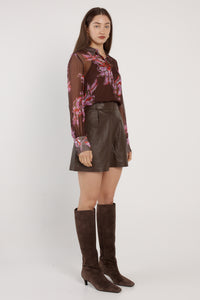 Fate + Becker Nyomi Blouse in Dark Flower Print
