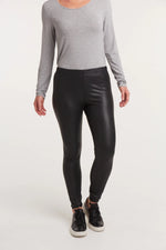 Eb & Ive Universal Legging in Black