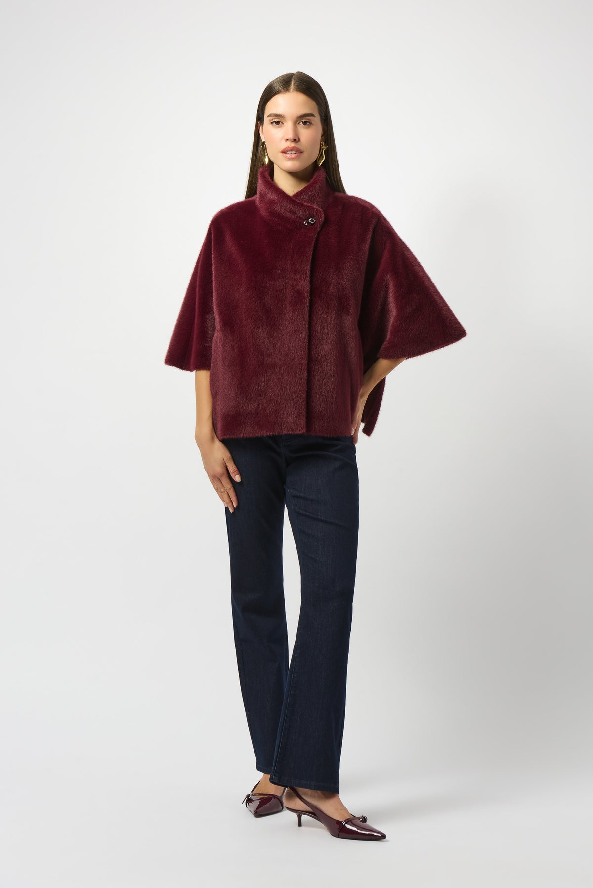 Signature Faux Fur Cape in Merlot 253924
