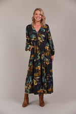 Eb & Ive Elsie Maxi Dress in Botanical Black