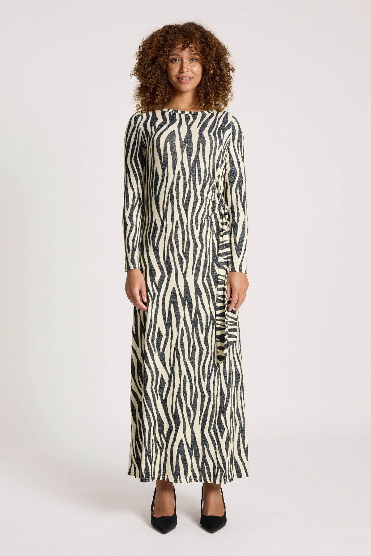 Eb & Ive Aria Tie Maxi Dress in Savanna