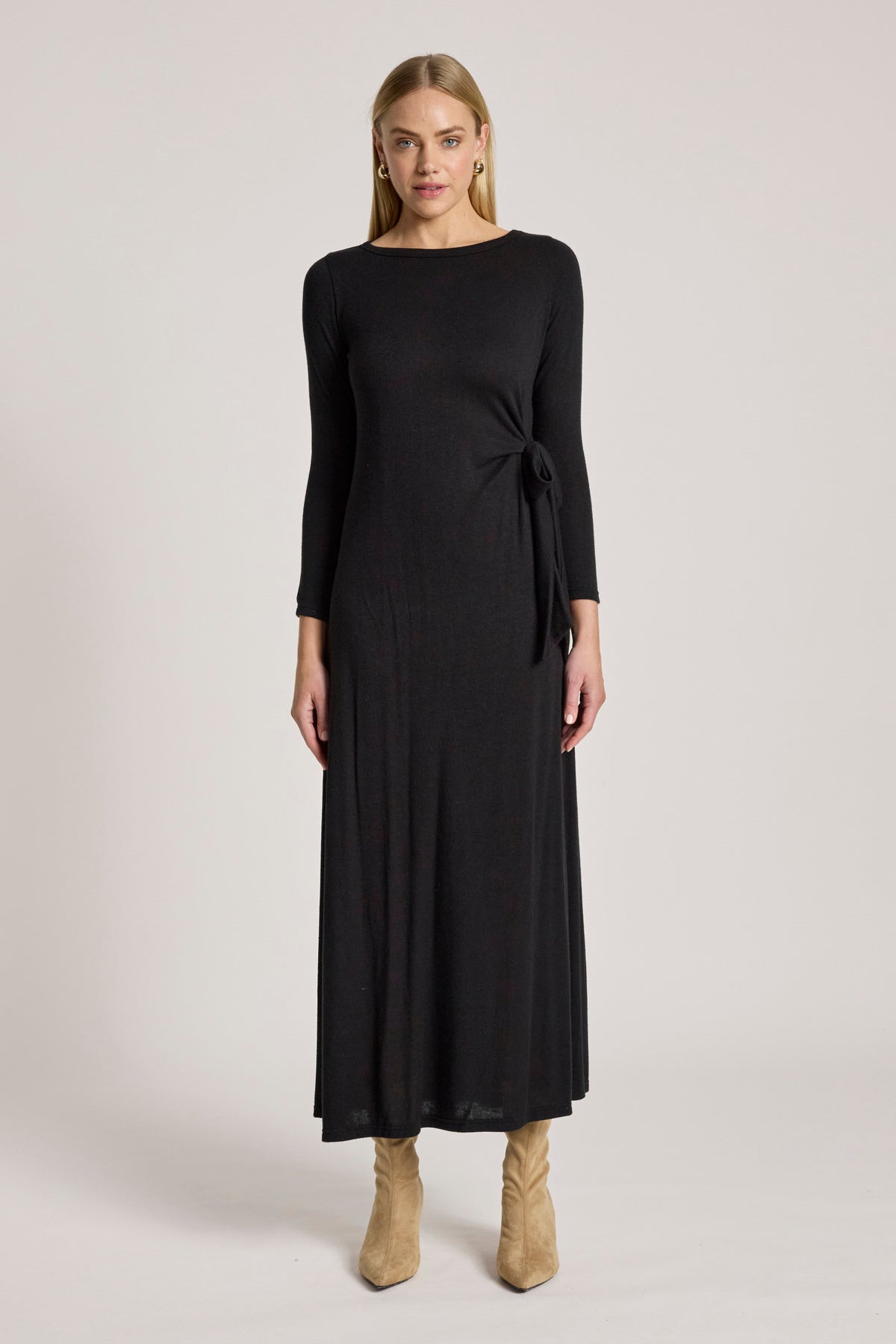 Eb & Ive Aria Tie Maxi Dress in Black