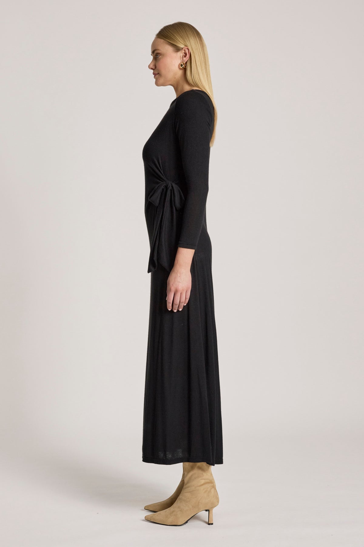 Eb & Ive Aria Tie Maxi Dress in Black