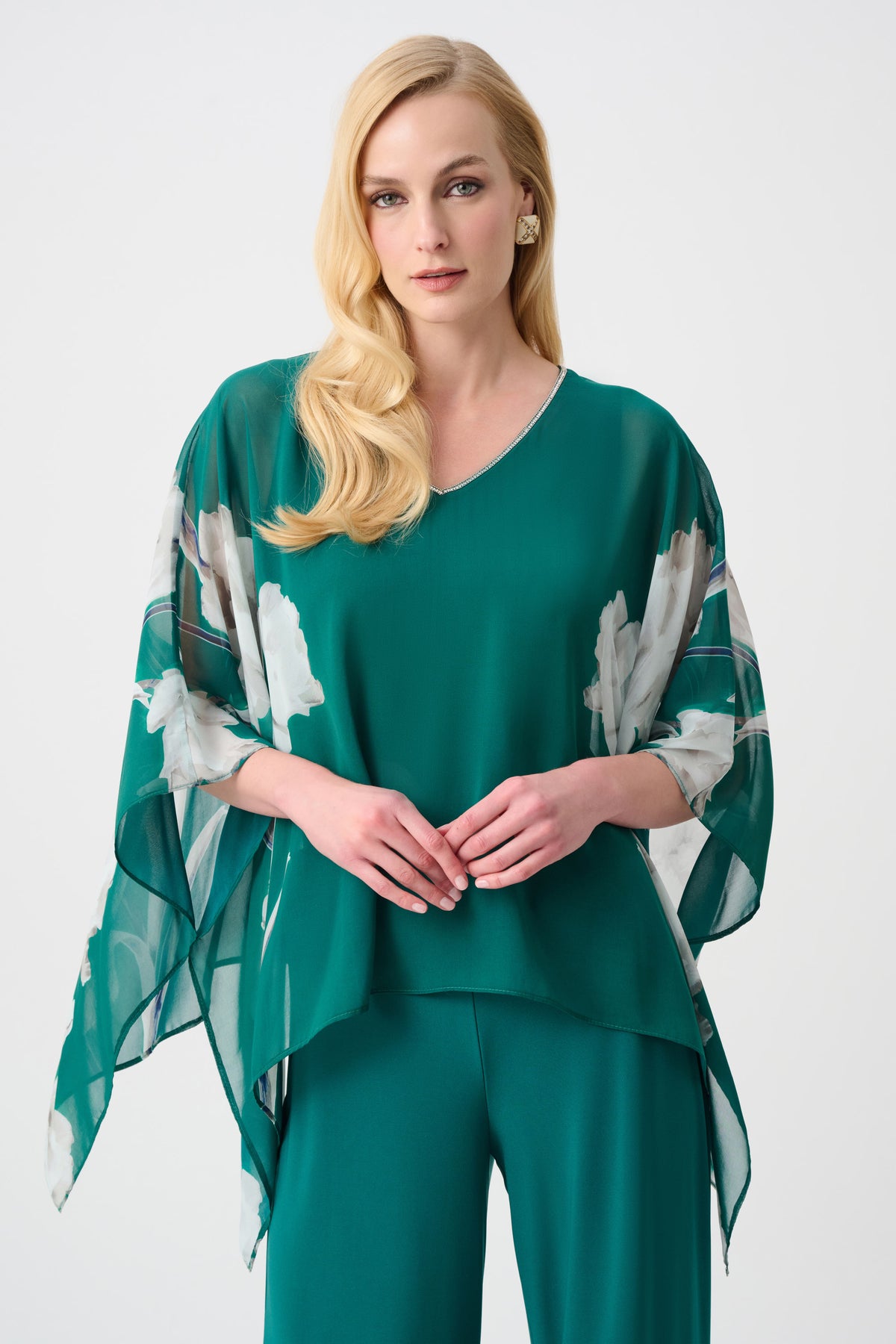 Signature by Joseph Ribkoff Poncho Top in Green 263730