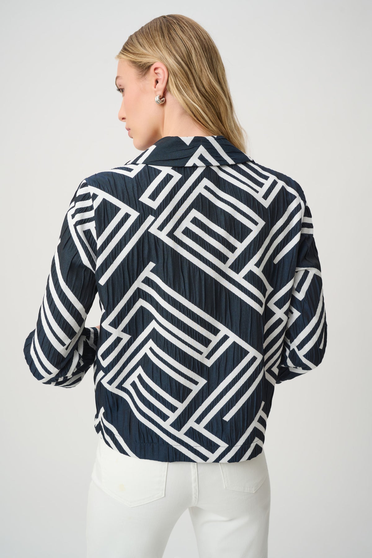Joseph Ribkoff Jacquard Jacket in Off White Navy 271073