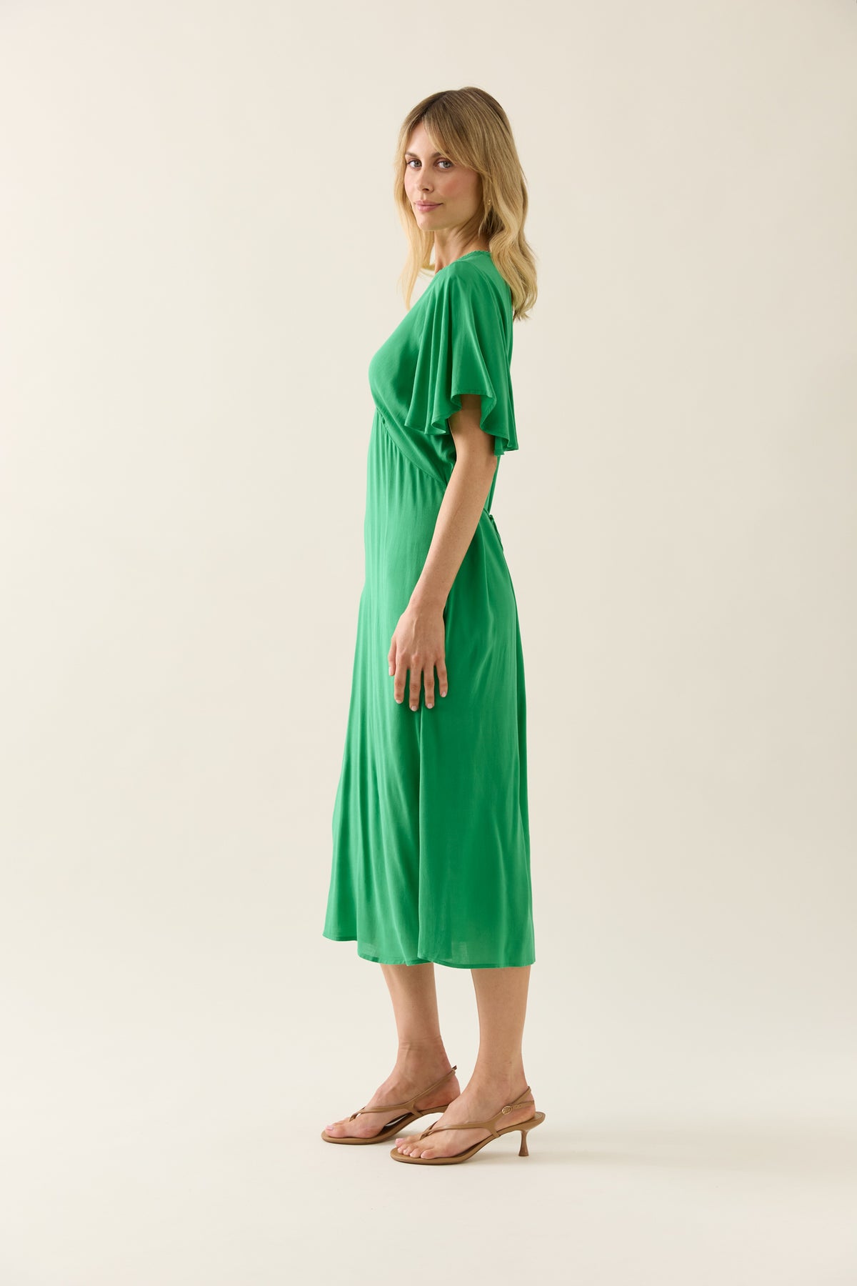 Isle of Mine Oline Midi Dress in Green