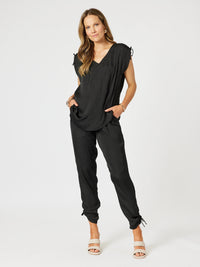 Hammock & Vine Traveller Luxe V Neck Top in Black