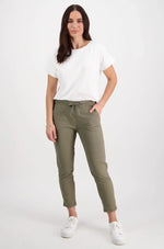 Vassalli Drawstring Pant in Army 5790