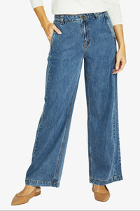 Jump Soft Rivet Detail Jean in Mid Blue