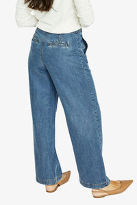 Jump Soft Rivet Detail Jean in Mid Blue