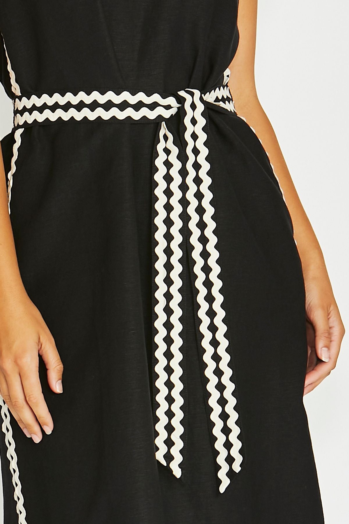 Jump RIC RAC Detail Dress in Black