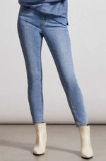 Tribal Audrey Icon Fit Pull On Jean in Light Vintage