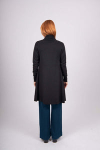 Bridge & Lord Edge to Edge Cardi in Black BL5651