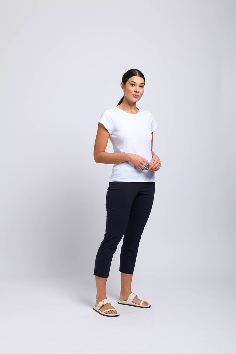 Foil FUSS FREE Capri in Black