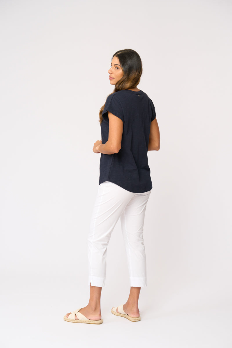 Foil FUSS FREE Capri in White