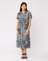 Foil ADVANCED INTERACTION Dress in Outline