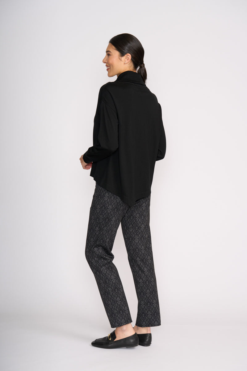 Foil At The Junction Top in Black