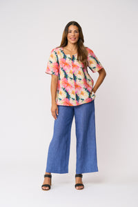 Foil ENCHANTING Top in Flower Burst