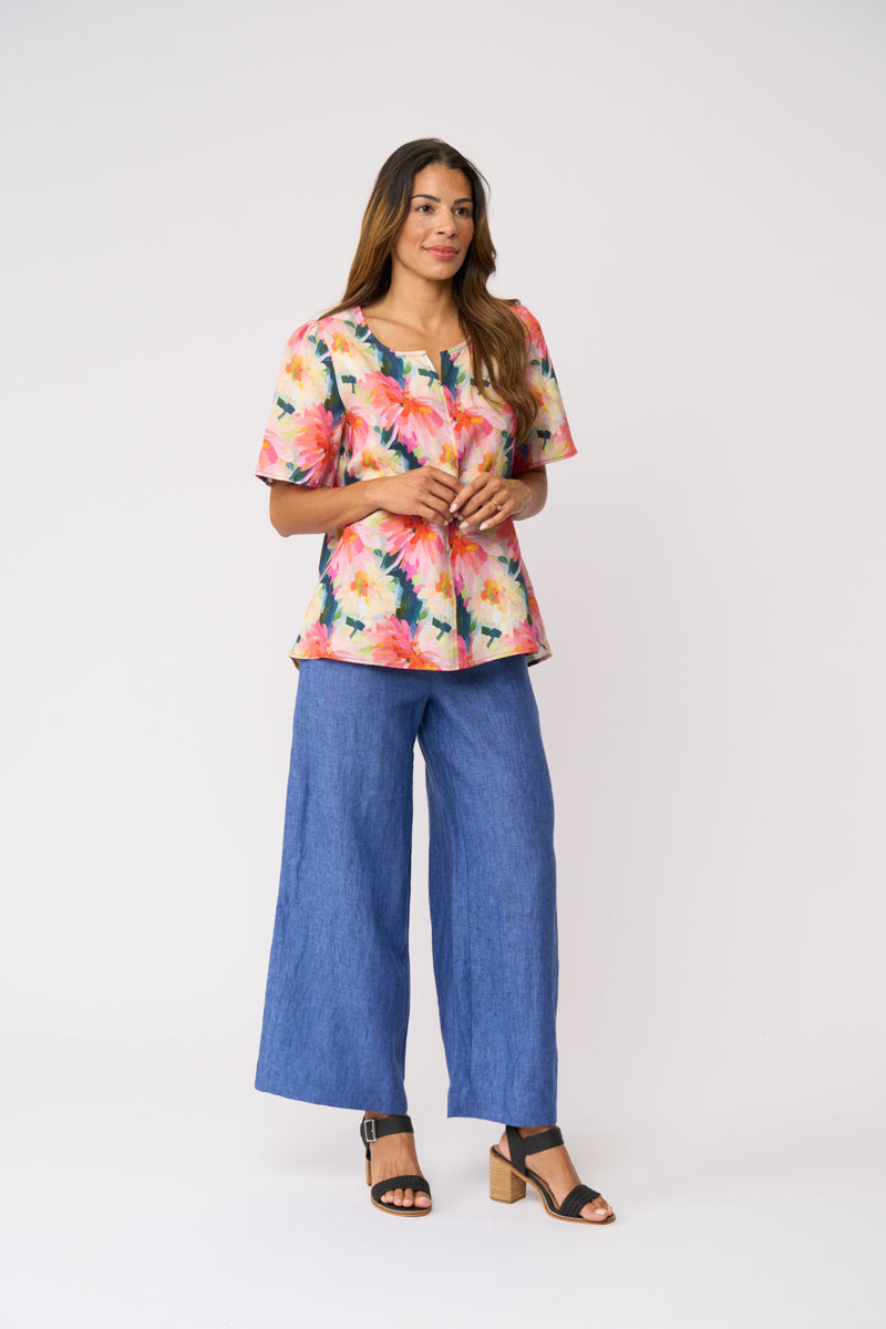 Foil ENCHANTING Top in Flower Burst
