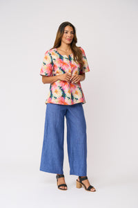 Foil ENCHANTING Top in Flower Burst
