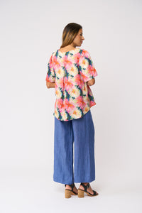 Foil ENCHANTING Top in Flower Burst