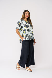 Foil ENCHANTING Top in Paper Flower