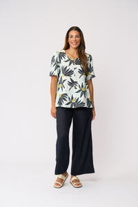 Foil ENCHANTING Top in Paper Flower
