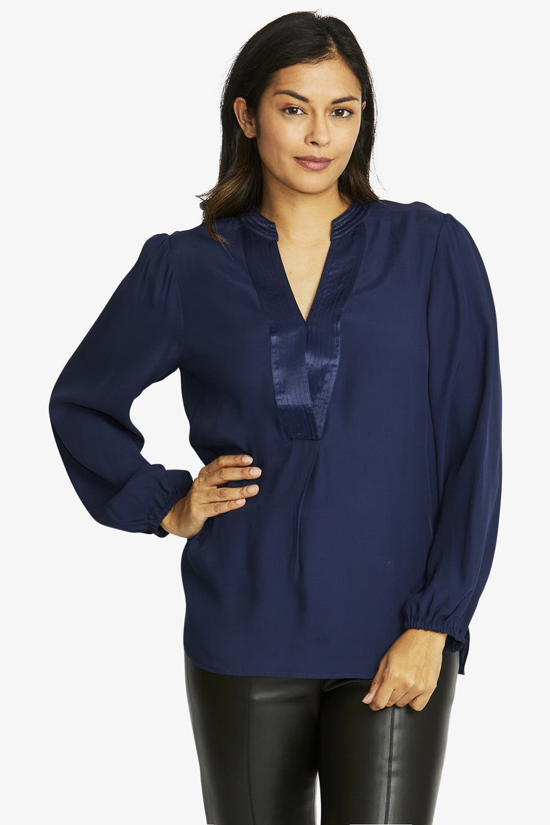 Ping Pong Nickie Top in Navy