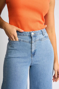 Knewe INDEX Jean in Light Wash Denim
