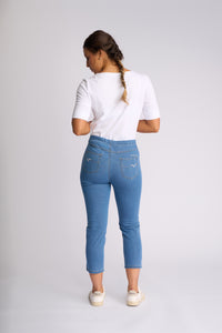 Vassalli HARBOUR 7/8 Pant in Light Denim 271CS