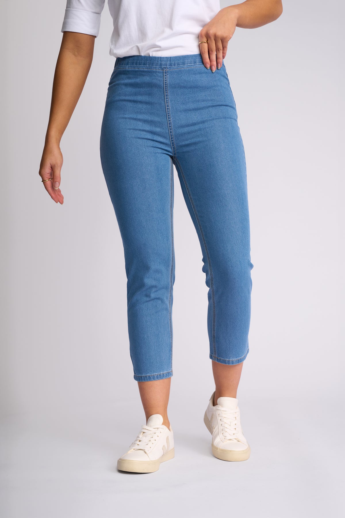 Vassalli HARBOUR 7/8 Pant in Light Denim 271CS