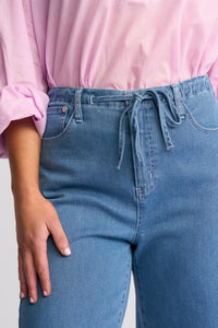 Vassalli YARRA Jean in Mid Denim