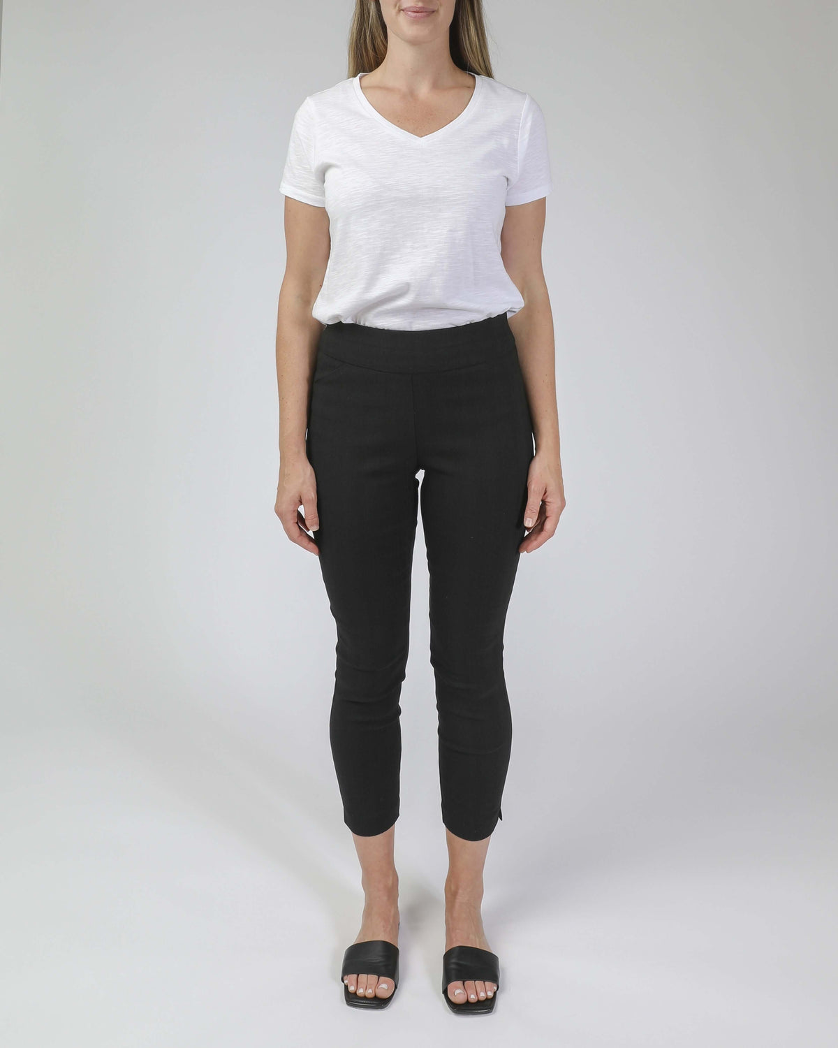 Jump Textured Bengaline 7/8 Pant in Black