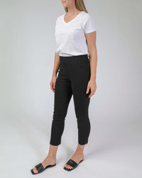 Jump Textured Bengaline 7/8 Pant in Black