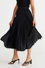 Brave + True Alias Pleated Skirt in Black BT6876-1
