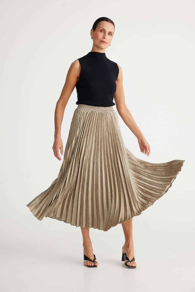 Brave + True Alias Pleated Skirt in Moss BT6876-1