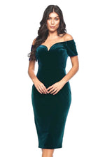 Zaliea Lush Velvet Dress in Emerald