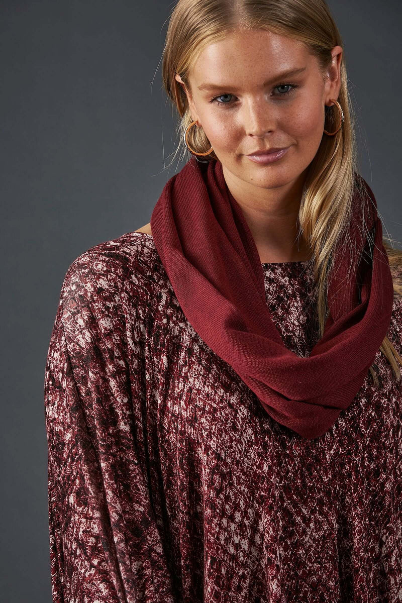 Eb & Ive Astor Snood in Deep Mulberry